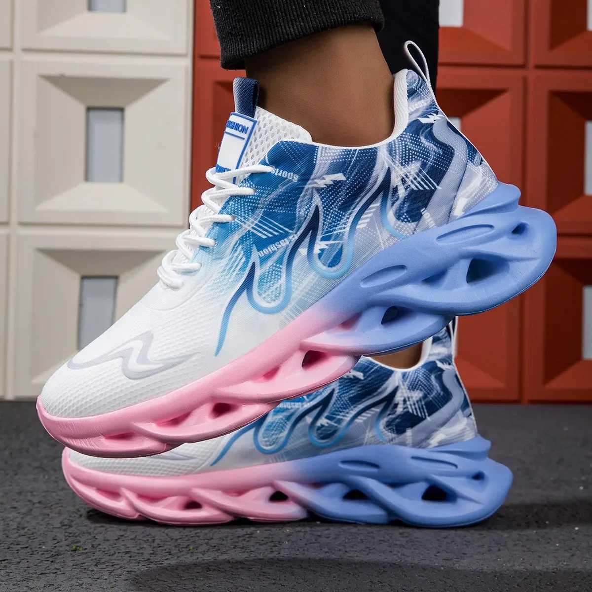 Couple running shoes womens lightweight mesh breathable comfortable smooth tennis shoes summer lace up sports shoes mens W250412