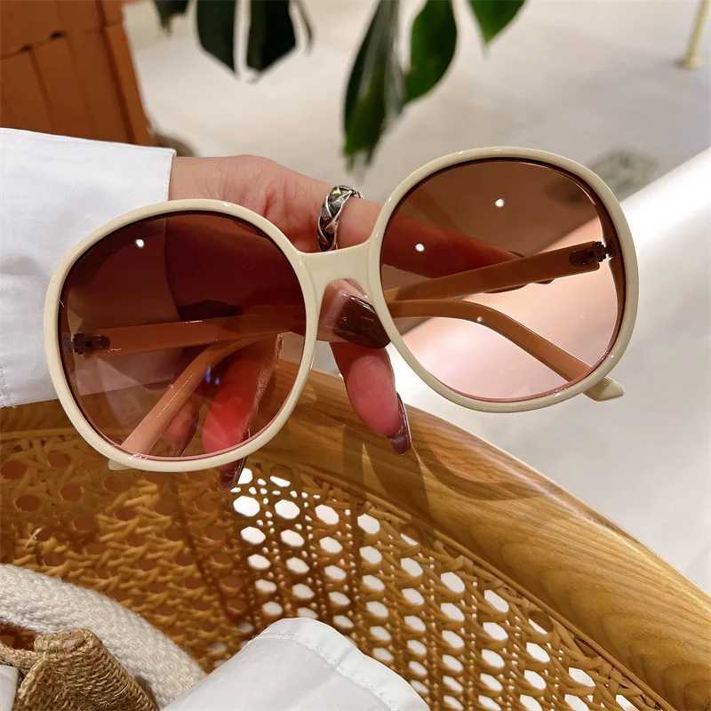 Luxury Brand Designer Round Sunglasses Women For Men 2023 Vintage Fashion Sun Glasses Trendy Punk Oversized Big Frame ShadesC250411