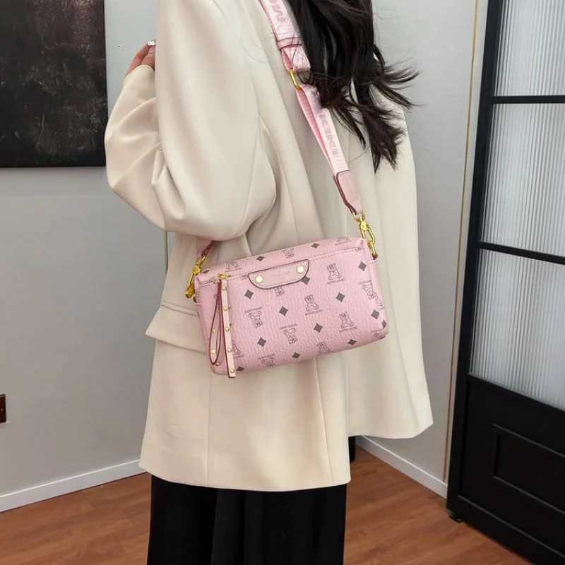 Fashionable Trendy Design Large Capacity Shopper Bag For Women With Solid Color And Leather Material ElegantW251111