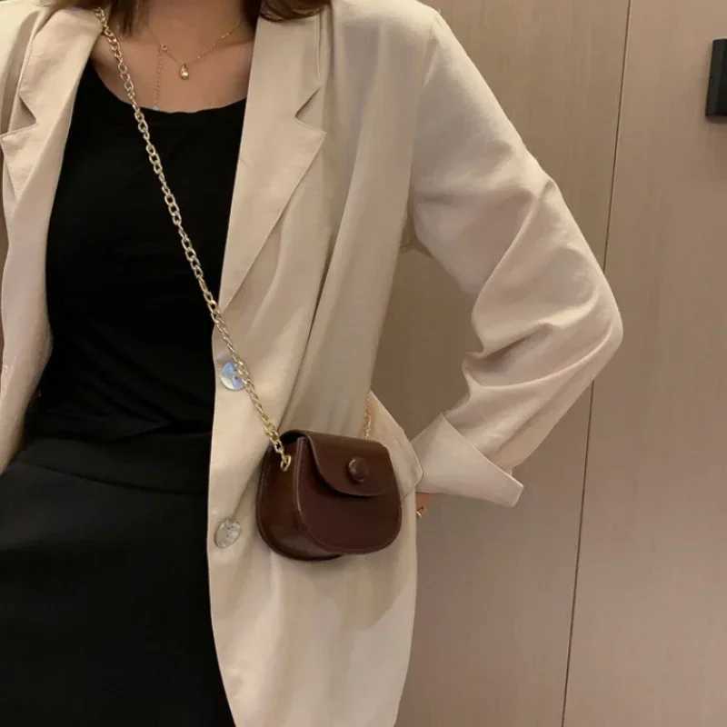 New Mini Shoulder Bag for Women Fashion Solid Color Chain Crossbody Bag Small Earphone Lipstick Storage Bag HandbagsW251112