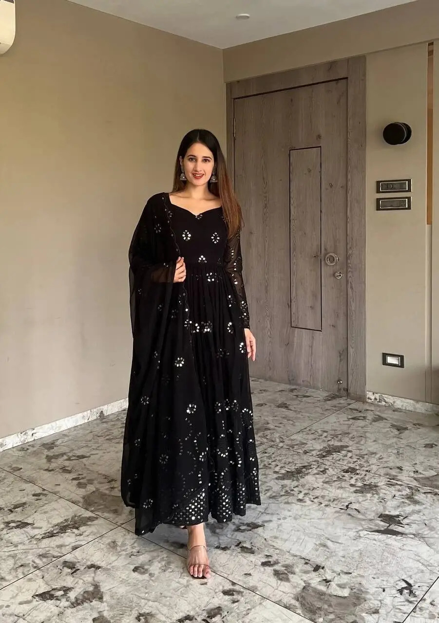Black Salwar Kameez heart-shaped collar elegant long sleeved sequin decoration traditional Indian clothing three piece set 250411