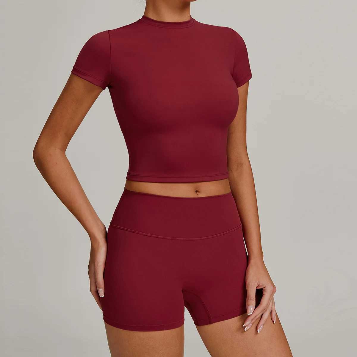 Womens Sportswear Yoga Set 2PCS Tracksuit Running Workout Sports Gym Legging Fitness Athletic Wear Short-sleeved shorts suit J251112