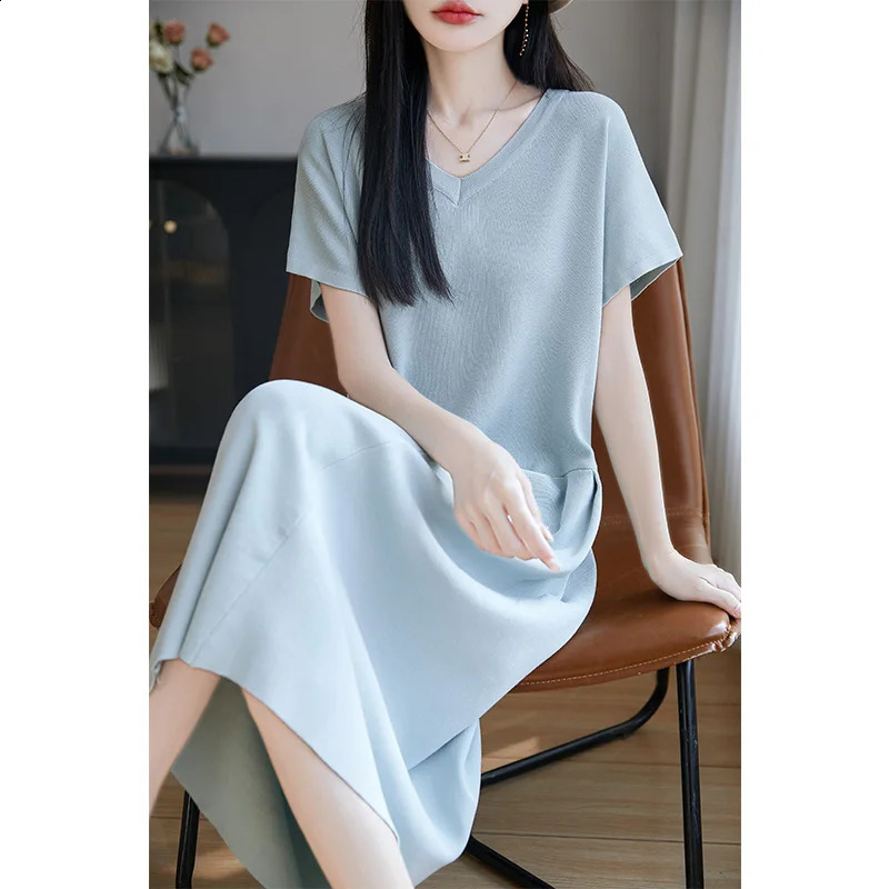 V-neck Short Sleeve Dress Womens 2025 Summer Loose Fashion Casual Knitted Vest Skirt Qu Zhu Ice Silk T-shirt Dress 250411