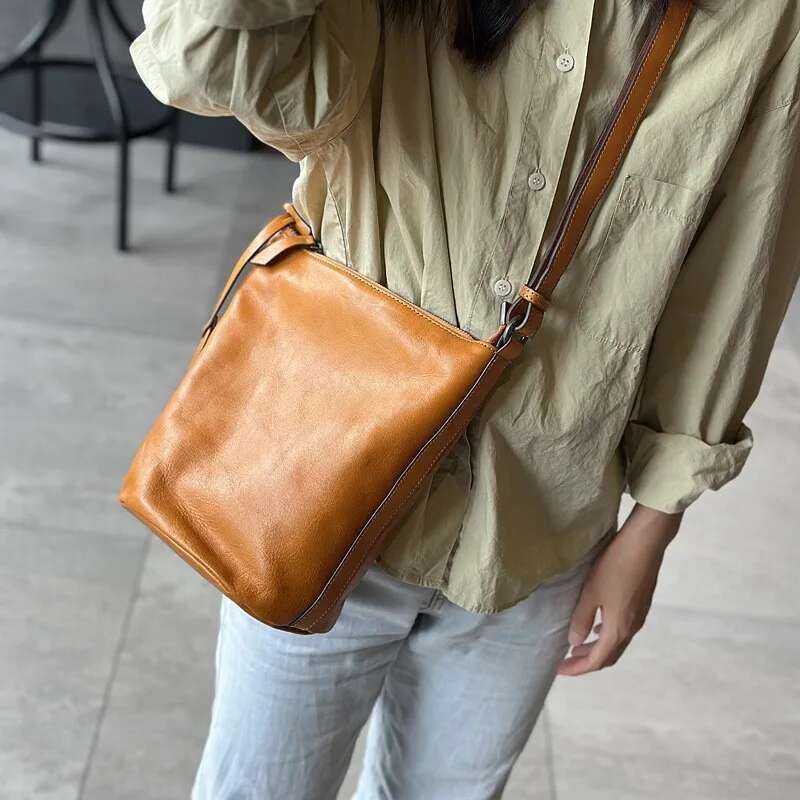 2025 New Simple Genuine Leather Women Shoulder & Crossbody Bags Natural Real Cowhide Large Capacity Casual Bucket Bag