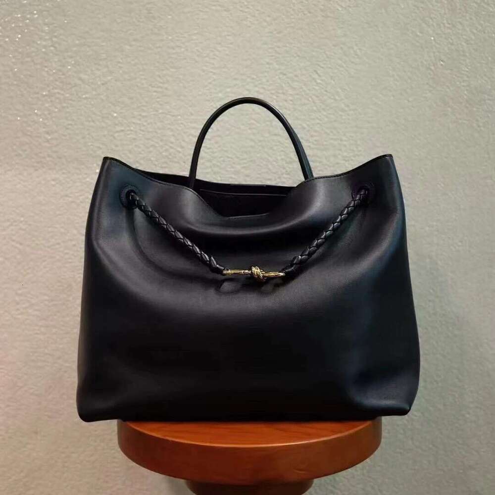 Designer Bag Genuine Leather Tote Bag 2025 New Niche Design Neutral Minimalist Style Cowhide High-End Large Capacity Single-Shoulder Handbag