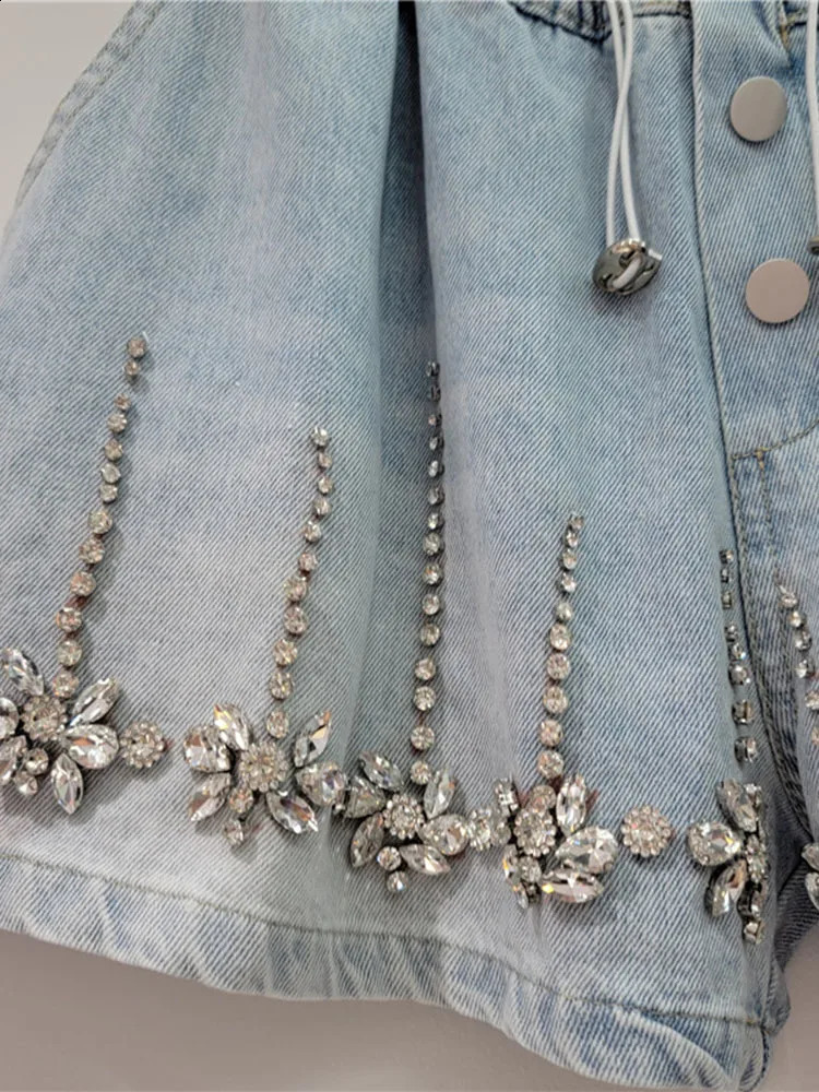 EWQ High Quality Diamond Studded Beads High Waist Loose Denim Wide Leg Shorts For Women 2025 Spring Summer 16U9607 250411