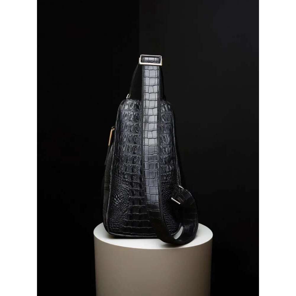 Quality Mens Crocodile Skin Genuine Leather Fashion Designer Casual Chest High Street Single Shoulder Crossbody Bag