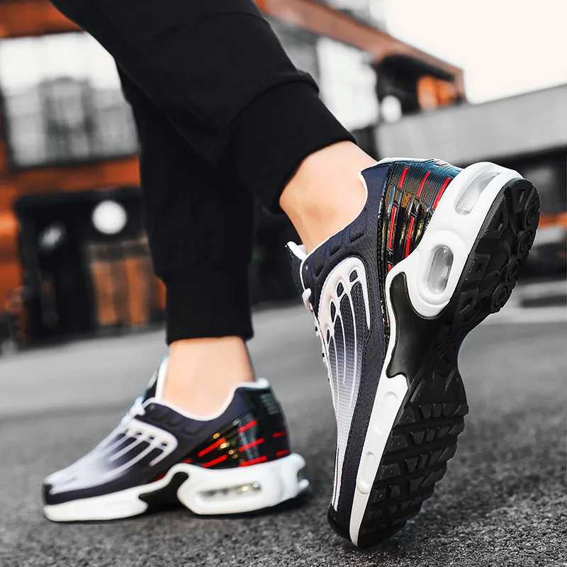 Spring new large-size couple air cushion sneakers versatile comfortable running shoes mens casual fashion sneakersC250411