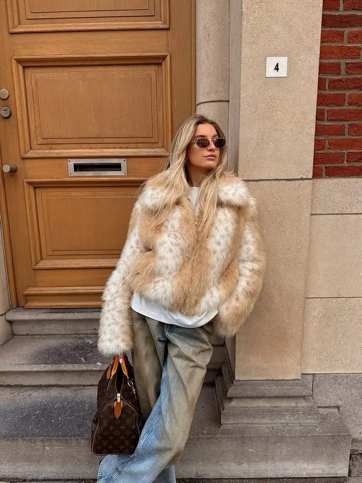 Women Deer Pattern Faux Fur Coat Fashion Lapel Zipper Long-sleeved Loose Short Outerwears Lady Winter Warm Commute Street Coats 251111 - view 5