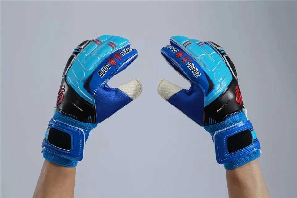 Goalkeeper gloves with finger protection Professional kids youth goalkeeper gloves Football Gloves Soccer Goalie Training GlovesW251112