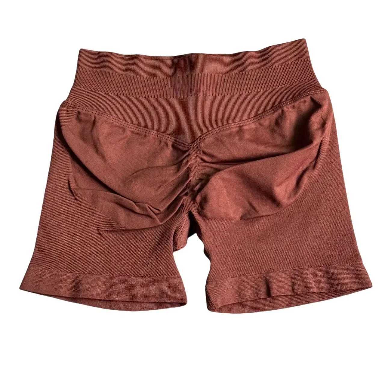Seamless yoga shorts with low waist Scrunch Bum gym shorts exercise bike shorts stretch fitness clothes Y250412