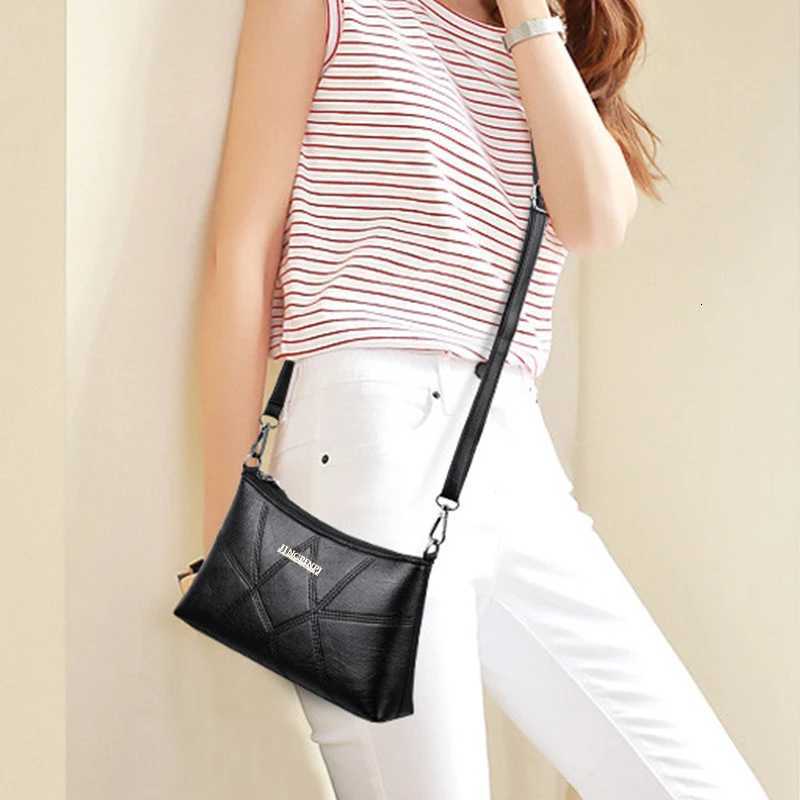 Ladys mom bag suitable for travel photography with detachable shoulder strap made of PU material with a single-layer pocketT2511112