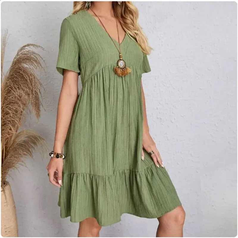 Womens summer Peplum dress spring Vneck short sleeved loose waist pleats suitable for Flare Vocation 250411