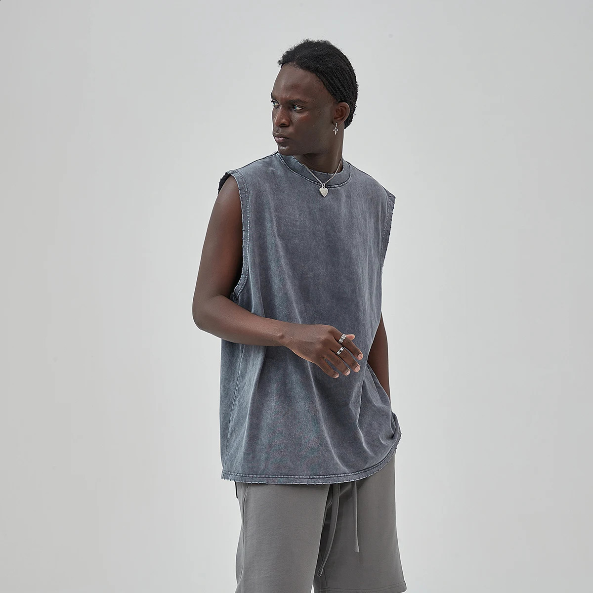 Vintage Streetwear Hip Hop Washed Worn Vest Oversize Casual Sleeveless Tshirt Summer Mens and Womens Waistcoat Top 250407