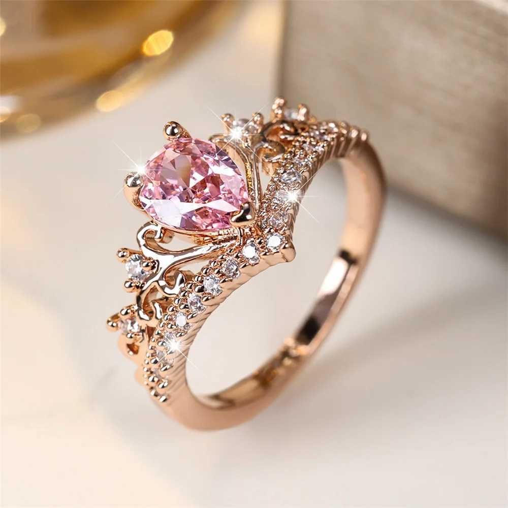 Luxury Womens Pink Waterdrop Zircon Ring Dainty Rose Gold Colorful Womens Wedding JewelryXJ250412