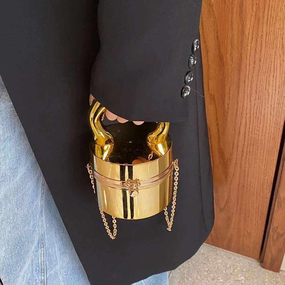Gold Box Handbag Fashion Shiny Bag Party Evening High Quality Clutch Hand Bags For Women Metal Chain Messenger Purse 2025
