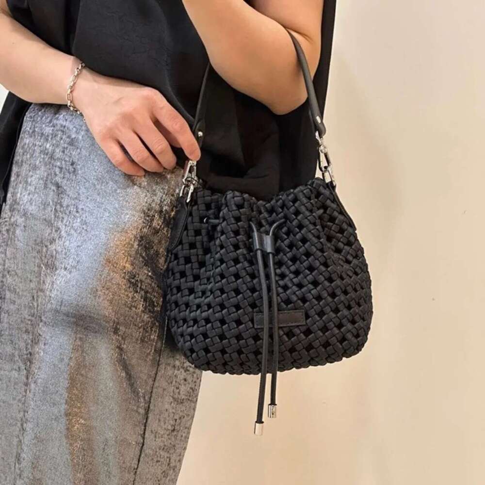 New Handbag Windmill Water Bucket Hand-Woven Niche Design Light One-Shoulder Diagonal Straddle Bag Vintage Bags