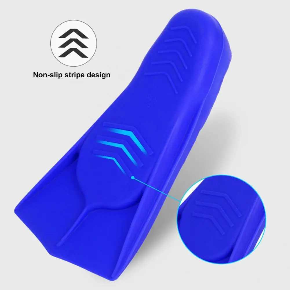 Perforated swimming fins for adult swimming training short blade flap for comfortable and flexible swimming assistanceY250412