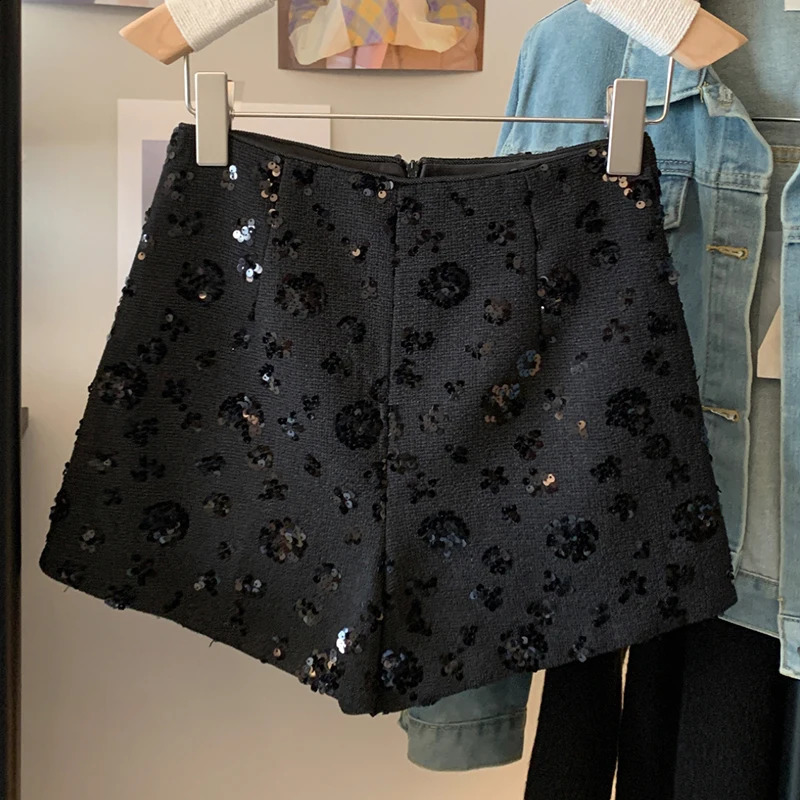 2025 Fashion Streetwear Woman Shorts Y2K Summer Booty Shiny Sequins Shorts Women Wide Leg Short Pants Femme Pink Grey Black 250411