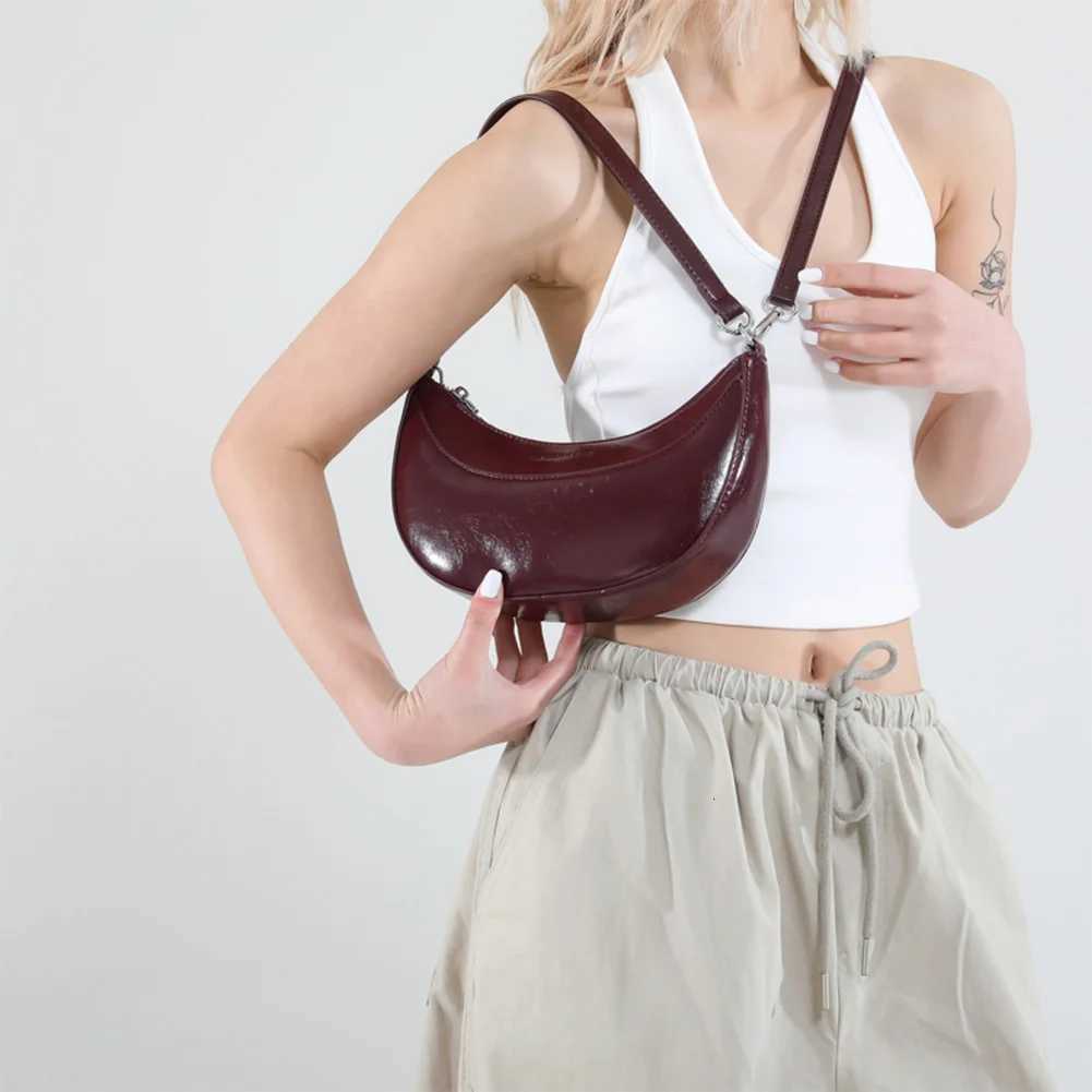 Women PU Half Moon Bag Large Capacity Crescent Hobo Bag Zipper Closure Simple Tote Bag Adjustable Strap Shoulder PurseT2511112