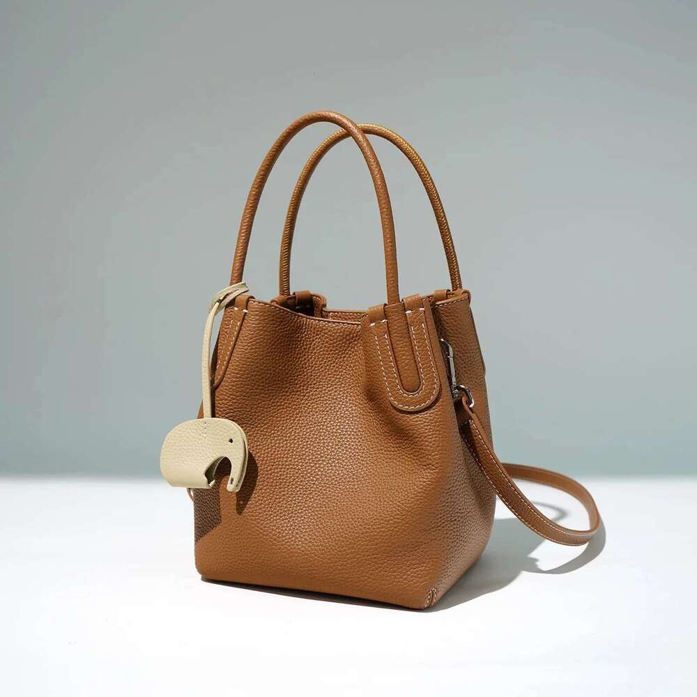 New Design Chic Basket Bucket Shopper Tote Small T Cowhide Leather Women Handbag With Elephant Deco Ladies Shoulder Bag