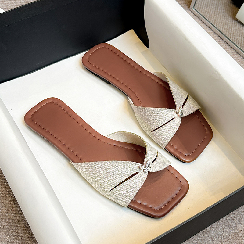 designer shoes new European and American plus size flat one-word slipper style solid color buckle thick-soled women's sandals shoes