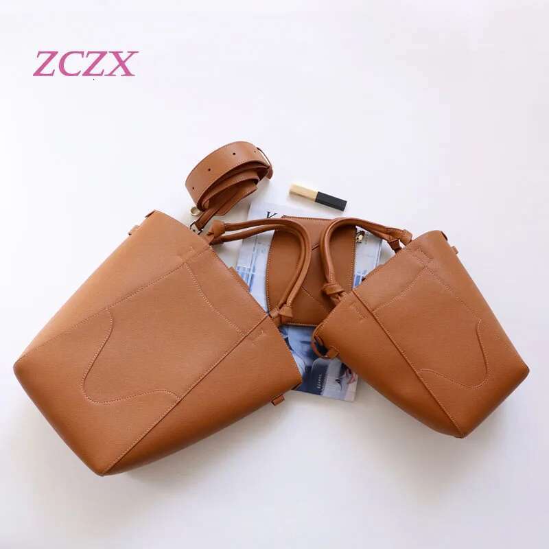 2025 New Bucket Cowhide Shoulder Niche Design Large Capacity Women's Handheld Vegetable Basket Bag