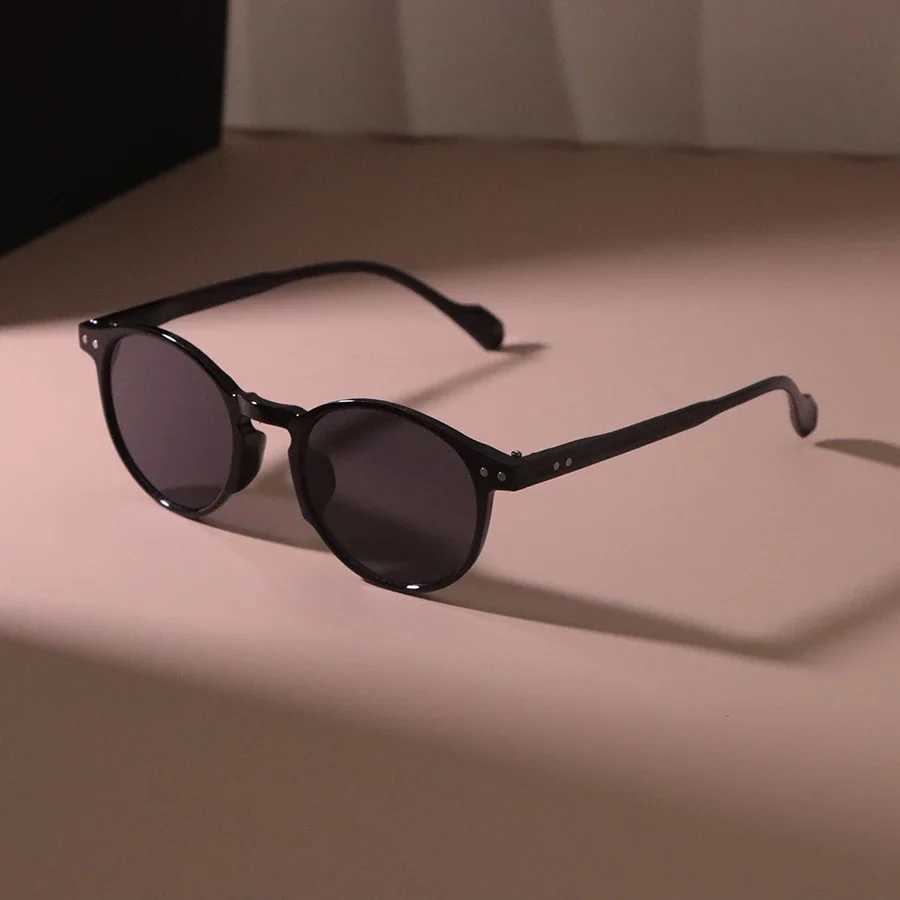 Vintage Round Sunglasses Women Men Fashion Retro Sun Glasses Female Male Designer Outdoors Mirror Punk Shades Oculos De Sol Z250411