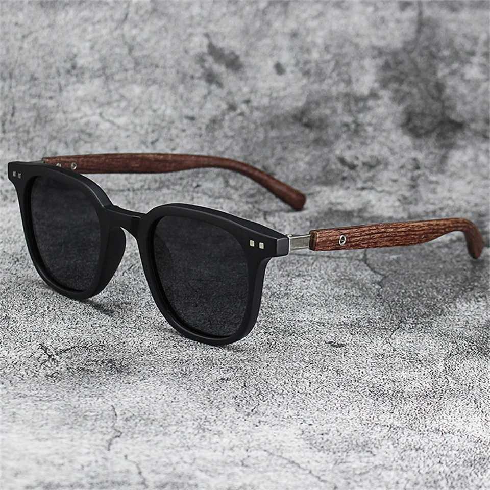 New Men Vintage Wooden Frame Sunglasses Classic Sun Glasses Men Polarized UV Protection Driving Eyewear Outdoor Shades Goggles Z250411