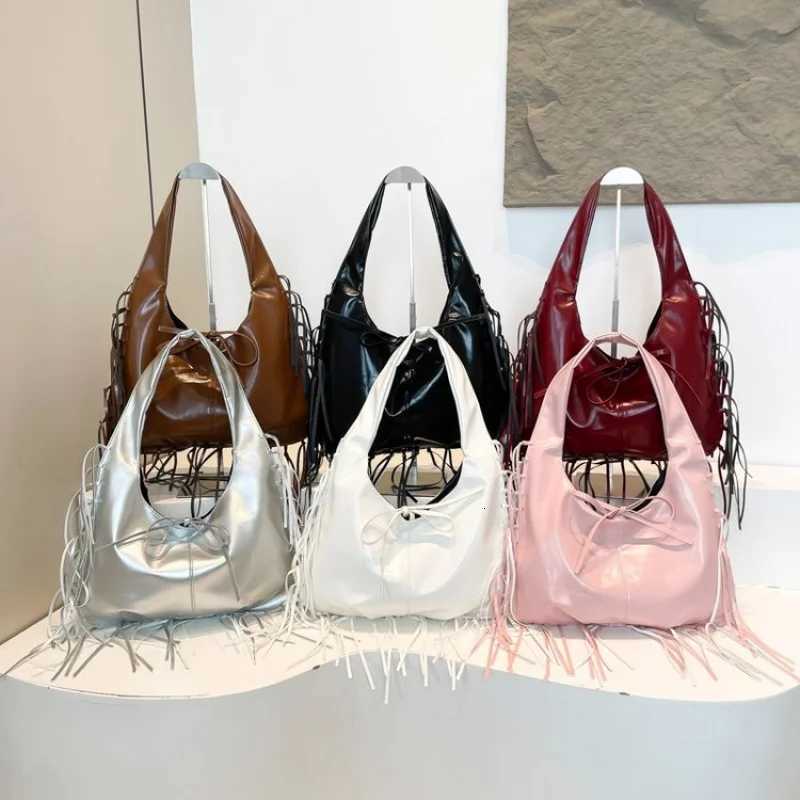 Fashionable Leather Womens Shoulder Bag High-End Luxury Brand Trendy Design Daily Vintage Commuter Casual BagW251111