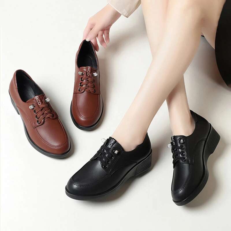 2025 New Fashionable Women's Solid Color Single Thick Bottom Designer Fashion Flat Shoes, Casual Breathable Walking and Running Soft Leather Shoe