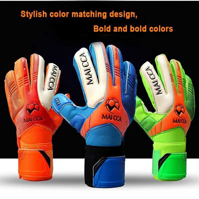 Football goalkeeper Glvoes latex finger protection childrens football goalkeeper gloves with finger protection new direct transportXJ250412