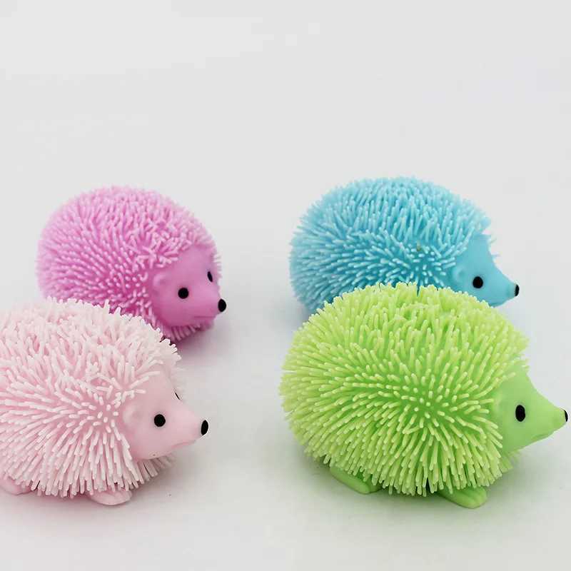 High Quality 1 clip on hedgehog squeeze toy flash creative violin toy pressure reducing sensor toy childrens adult gift T2504012