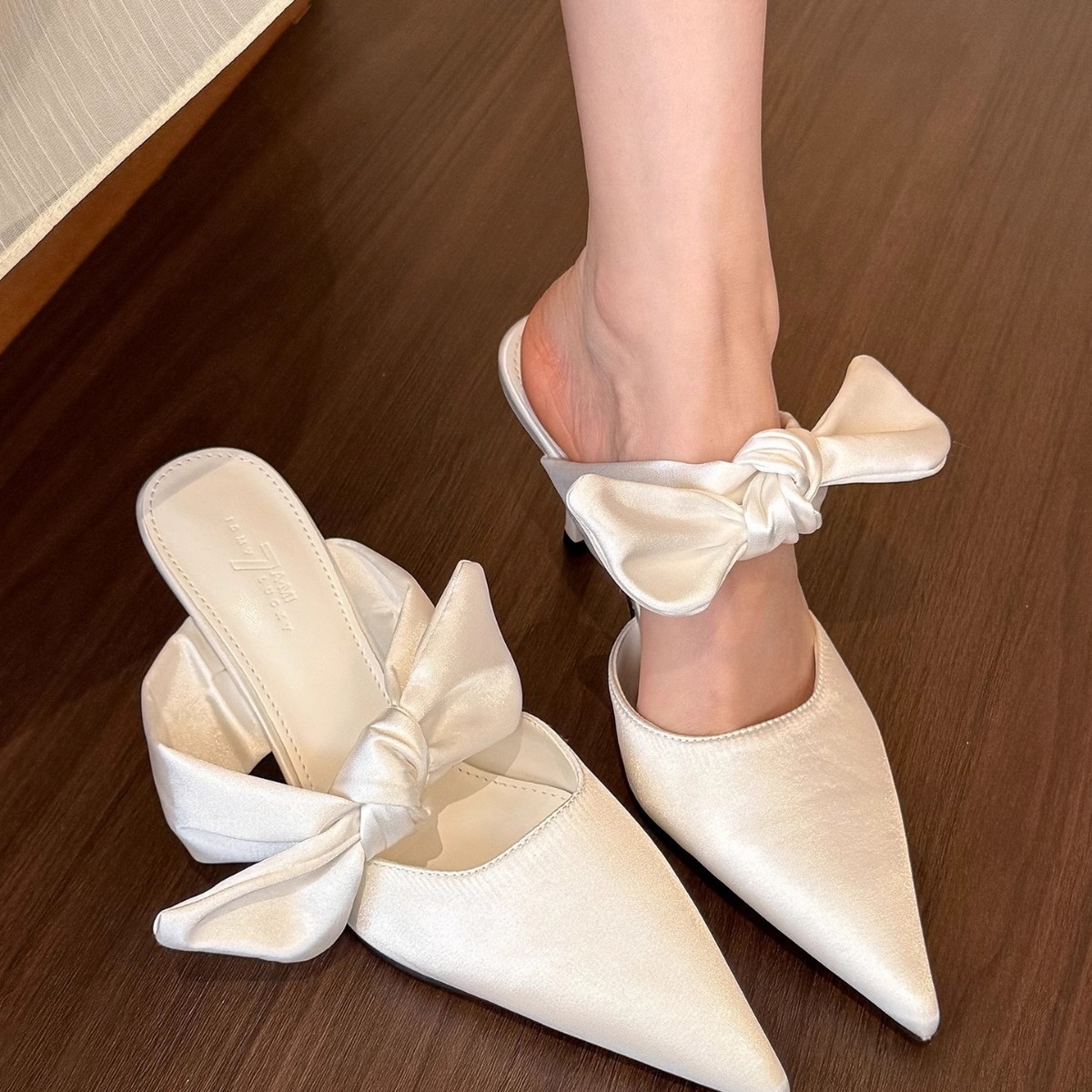 Summer new satin pointy bow Mueller Stiletto heels women's stylish half slippers in a variety of colors Free shipping 34-39