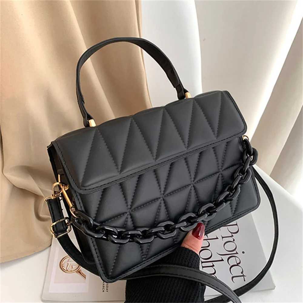 Fashion Plaid Women Shoulder Bag Chain Crossbody Bags Brand Designer Trendy Female Handbags and Purses Small Flap Top Handle BagT2511112