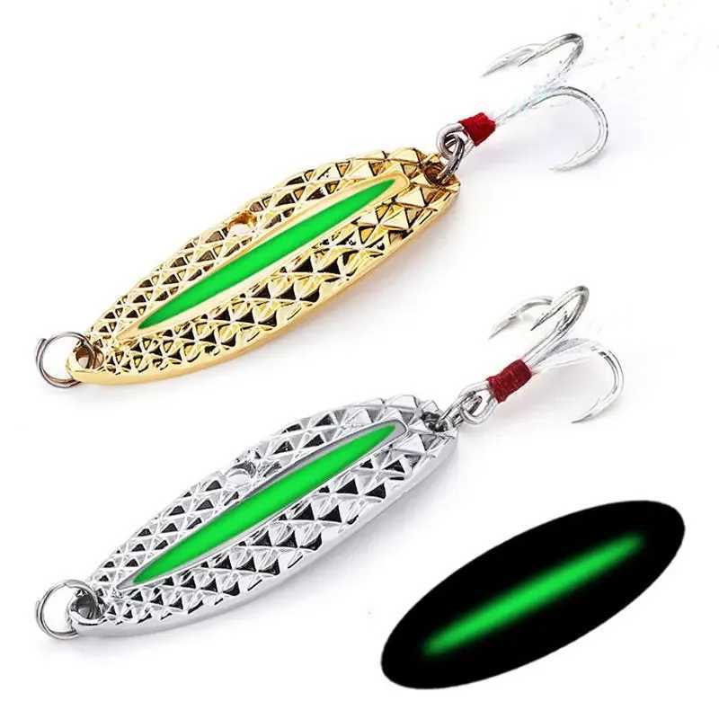 1Pcs 5g 7g 20g Winter Metal Luminous Spinner Spoon Lure Bass Fishing Sequin Wobblers Artificial Bait Feather Treble Hook Tackle Z250411