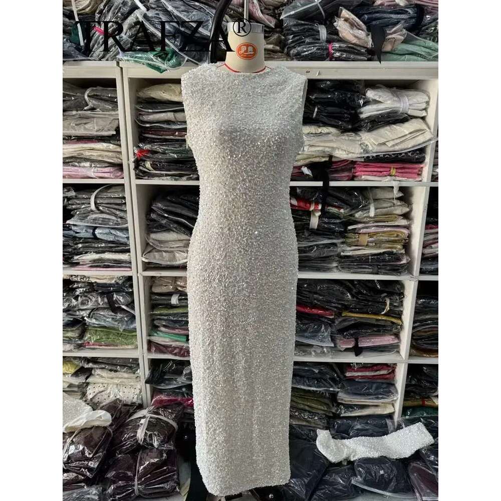 TRAFZA Autumn Party Dress Woman 2024 Trendy Solid O-Neck Sleeve Sequins Decorate Zipper Female High Street Long Dresses