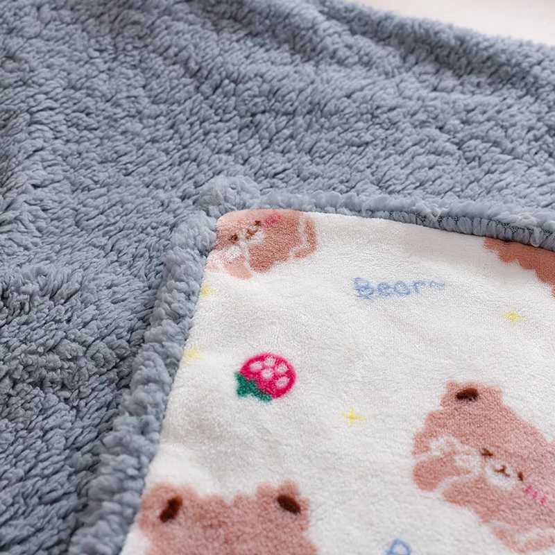 Pet blanket soft and thick plush dog blanket warm and comfortable pet mattress cute pet mattress cute pet mattress X250412