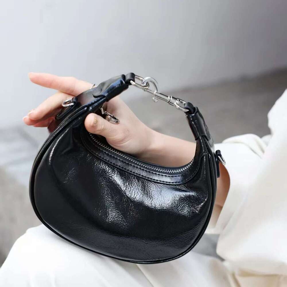 Designer Bag YANATARI Dumpg Leather Soft Leather Large Capacity Minimalist Shoulder Women Female Moon Bag Handbag