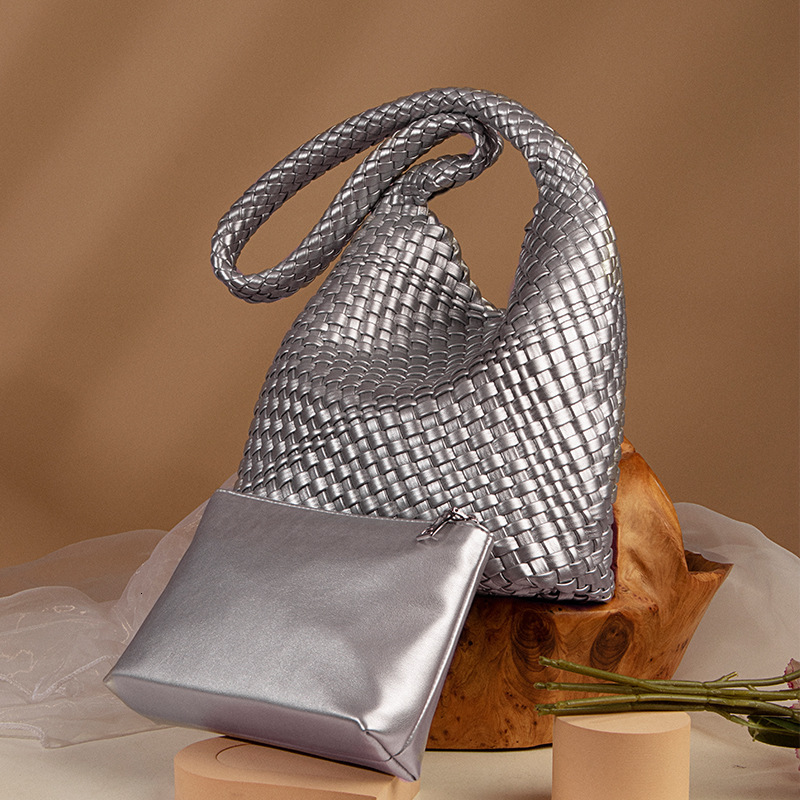 2025 New Woven Bag Women's Fashion PU Leather Female Bag Designer Shoulder Handbag