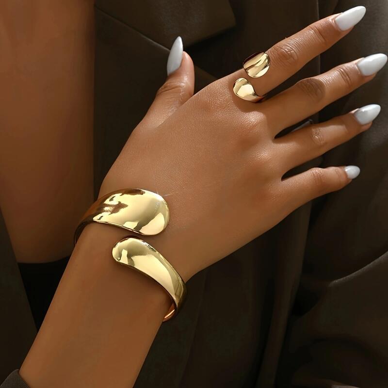 14K Gold-Plated Adjustable Open Ring - Timeless Elegance for Every Ocn