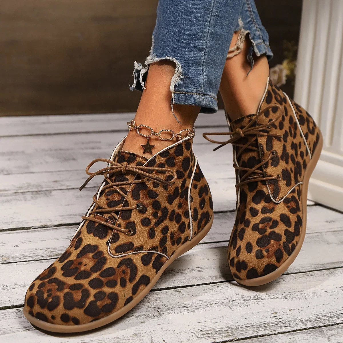 Leopard Print Flat Ankle Boots for Women Autumn Lace Up High Top Casual Shoes Woman Faux Suede Soft Bottom Work Botas Mujer 250411