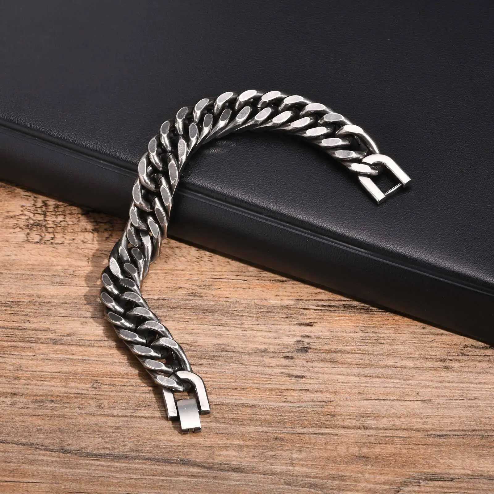Chunky Retro Cuban Chain Bracelets for Men BoysGrey Stainless Steel Curb Chain Link WristbandVintage Cool Punk Jewelry GiftsC250411