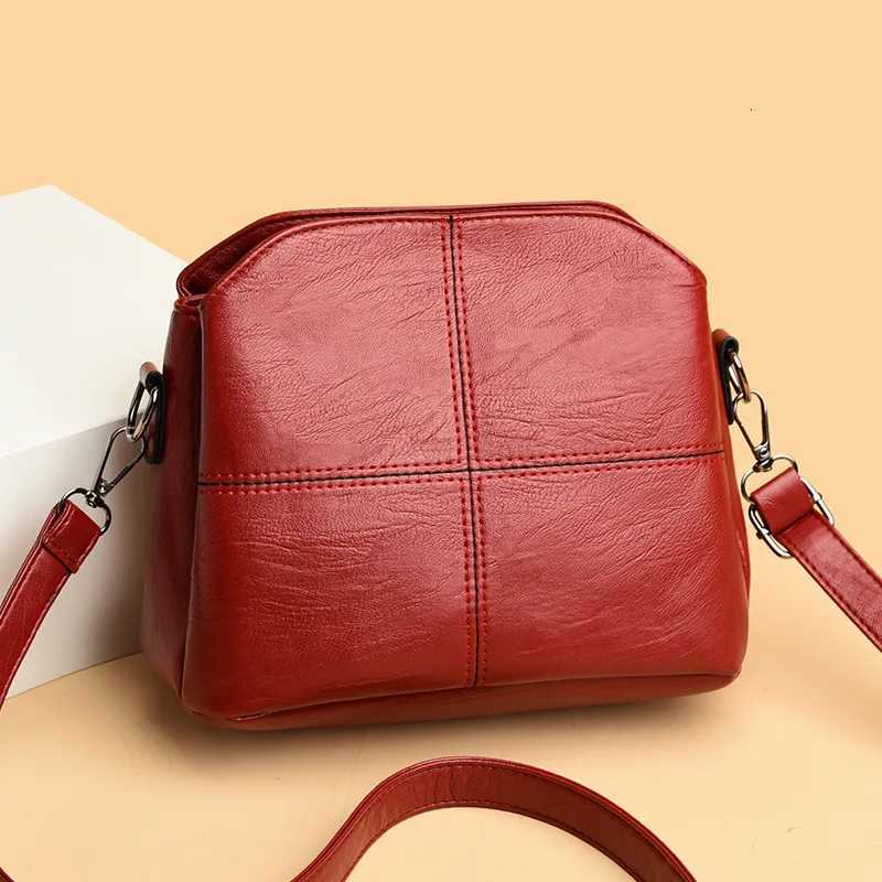 New Fashion Womens Bucket Bag Multi Layer Versatile Middle Aged Mom Soft Leather Shoulder Crossbody BagT2511112