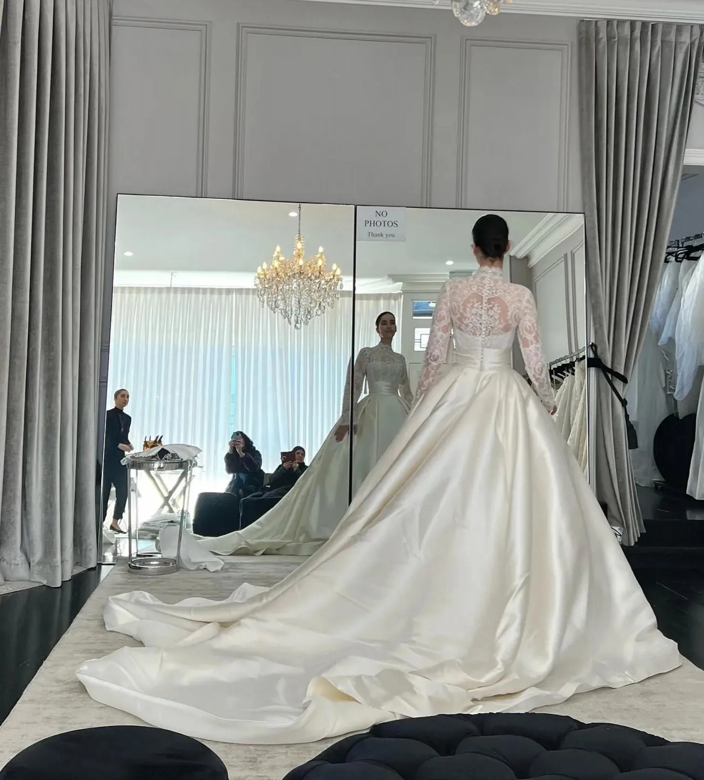 2026 Elegant A Line Lace Wedding Dresses High Neck Long Sleeves Button Back Train Bridal Bride Party Gowns Vestidos De Noiva