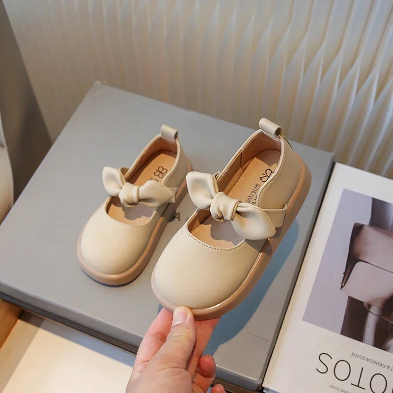 Womens Leather Shoes Spring/Summer Collection Womens Bow Fashion Princess Childrens Shoes Korean style Little Girl Mary Jans PU 250411