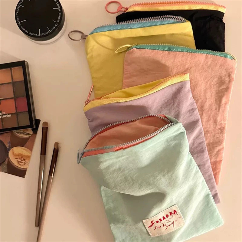 Macarons Color Makeup Bag Large Capacity Makeup Bag Travel Clutch Bag Makeup Bag 250410