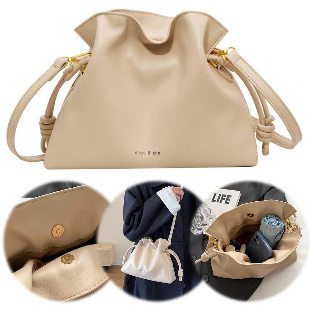 Womens pleated bucket bag with Drstring PU leather daily wallet pleated homeless wallet solid color top handbag used for shopping and travelXJ250412