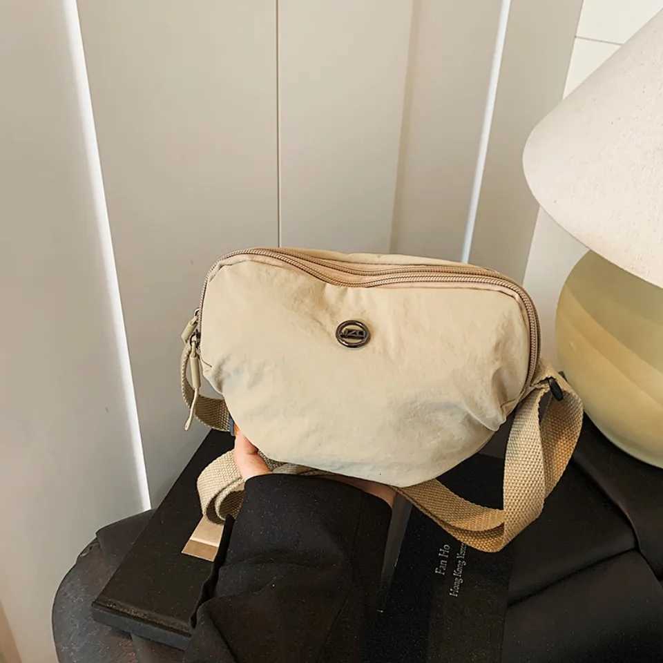 Womens Large Capacity Messenger Bag Lightweight Crossbody Shoulder Bag Adjustable Strap Simple HandbagT2511112