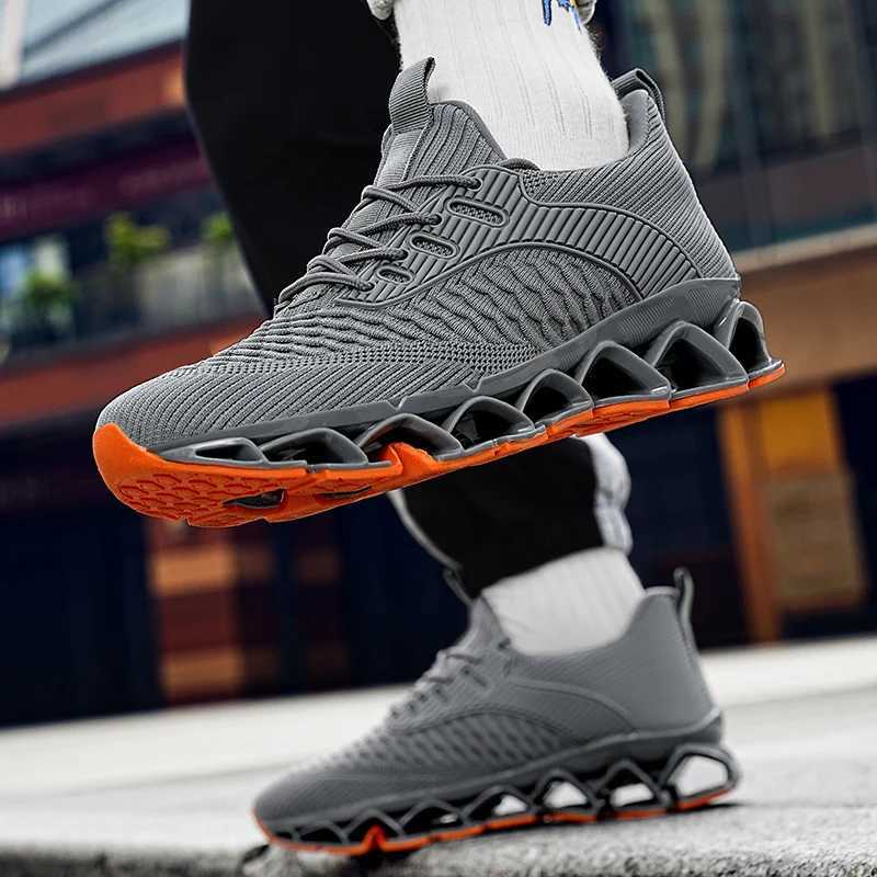 Large Size Blade Running Shoes for Men Antiskid Damping Cool Outsole Walking Trekking Leisure Summer Running Zapatills Sneakers Z250411